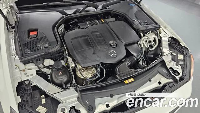 Mercedes-Benz E-Class 2022 — миниатюра 6