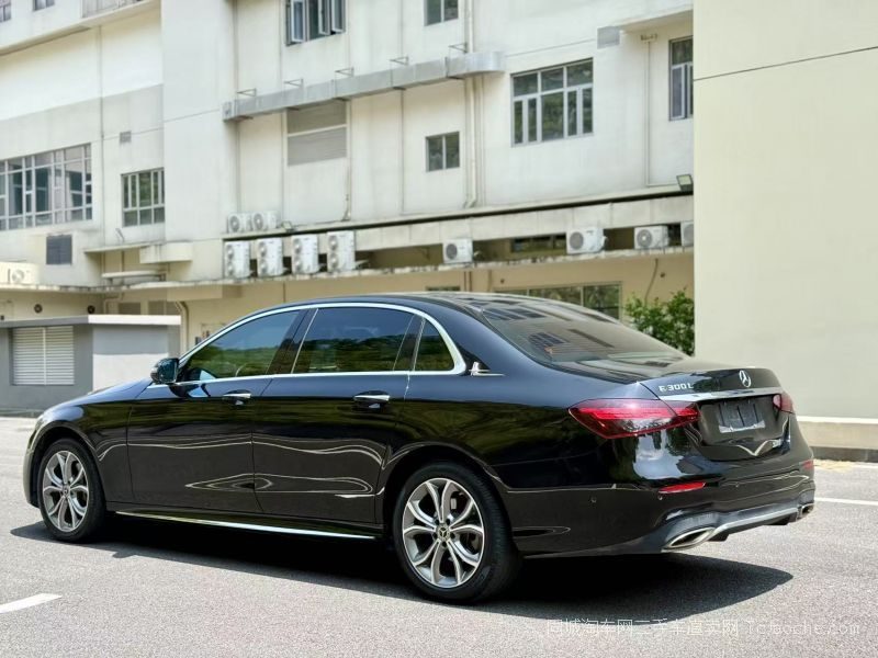 Mercedes-Benz EQB 2022 — миниатюра 9