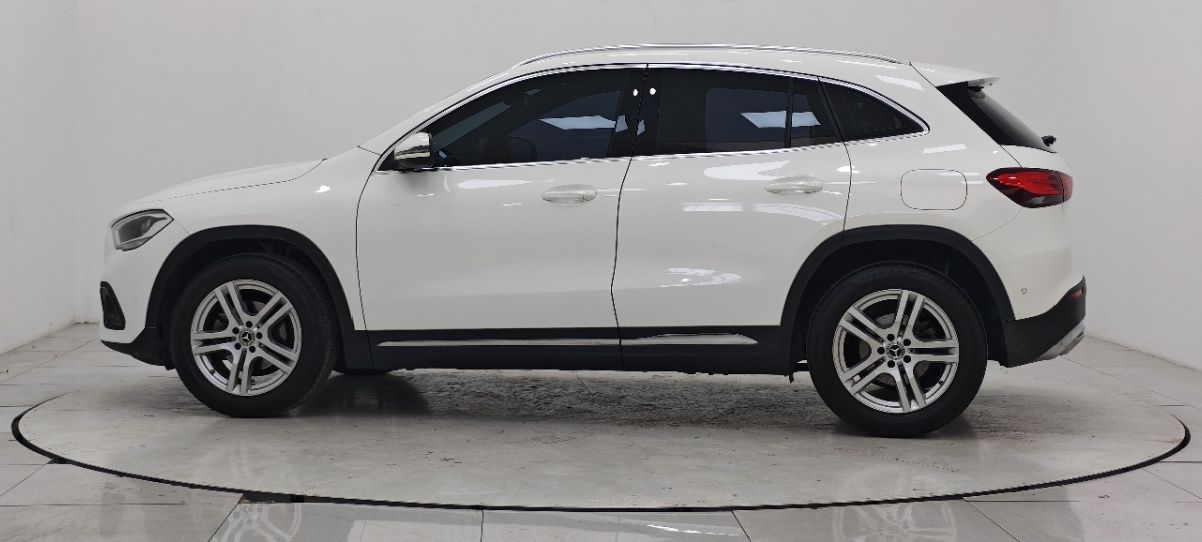 Mercedes-Benz GLA 180 2021 — миниатюра 5