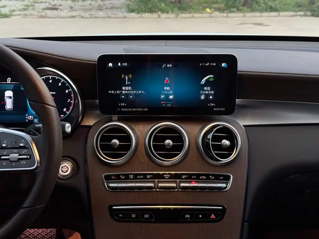 Mercedes-Benz GLC 2022 — миниатюра 24