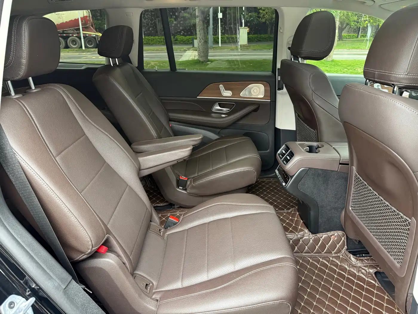 Mercedes-Benz GLS 2024 — миниатюра 14