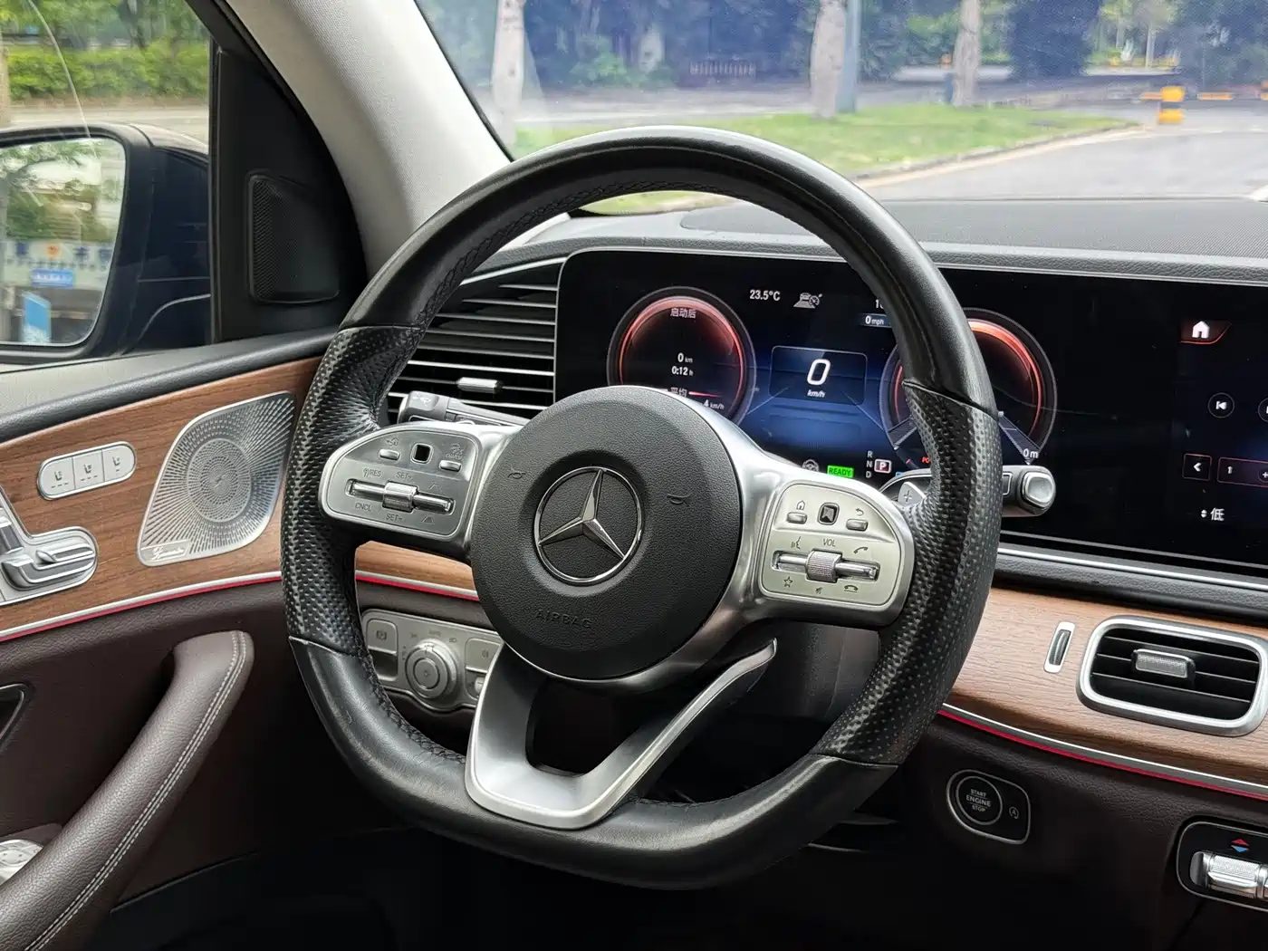 Mercedes-Benz GLS 2024 — миниатюра 9