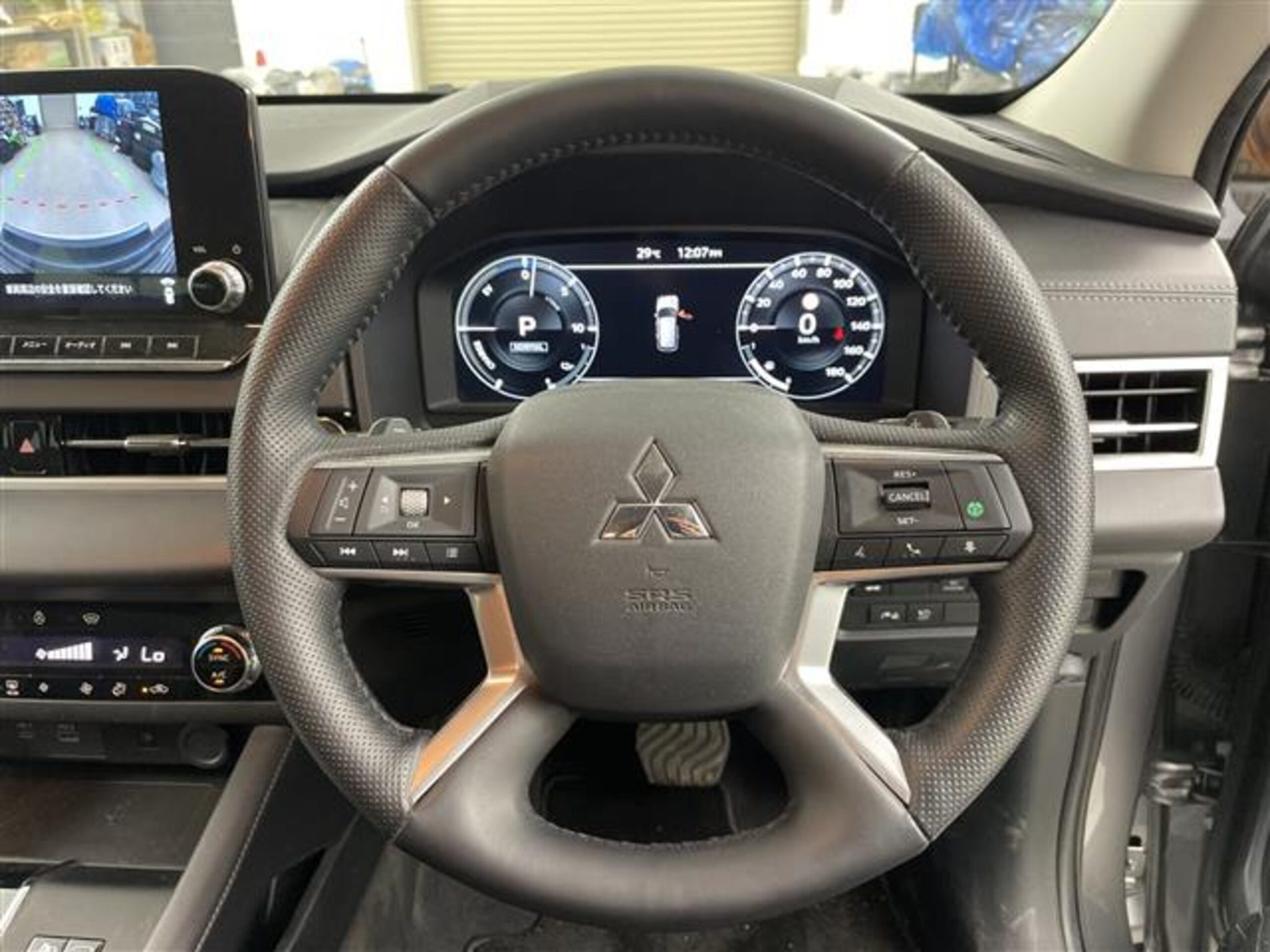 Mitsubishi Outlander 2022 — миниатюра 6