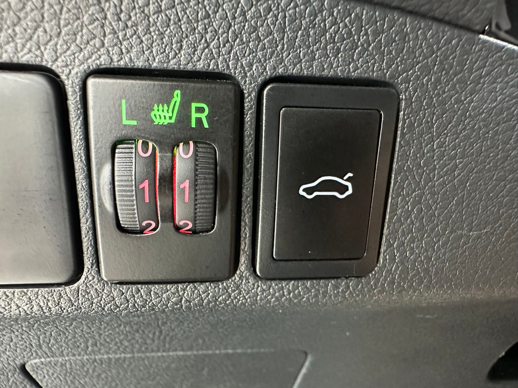 Mitsubishi Outlander 2022 — миниатюра 14