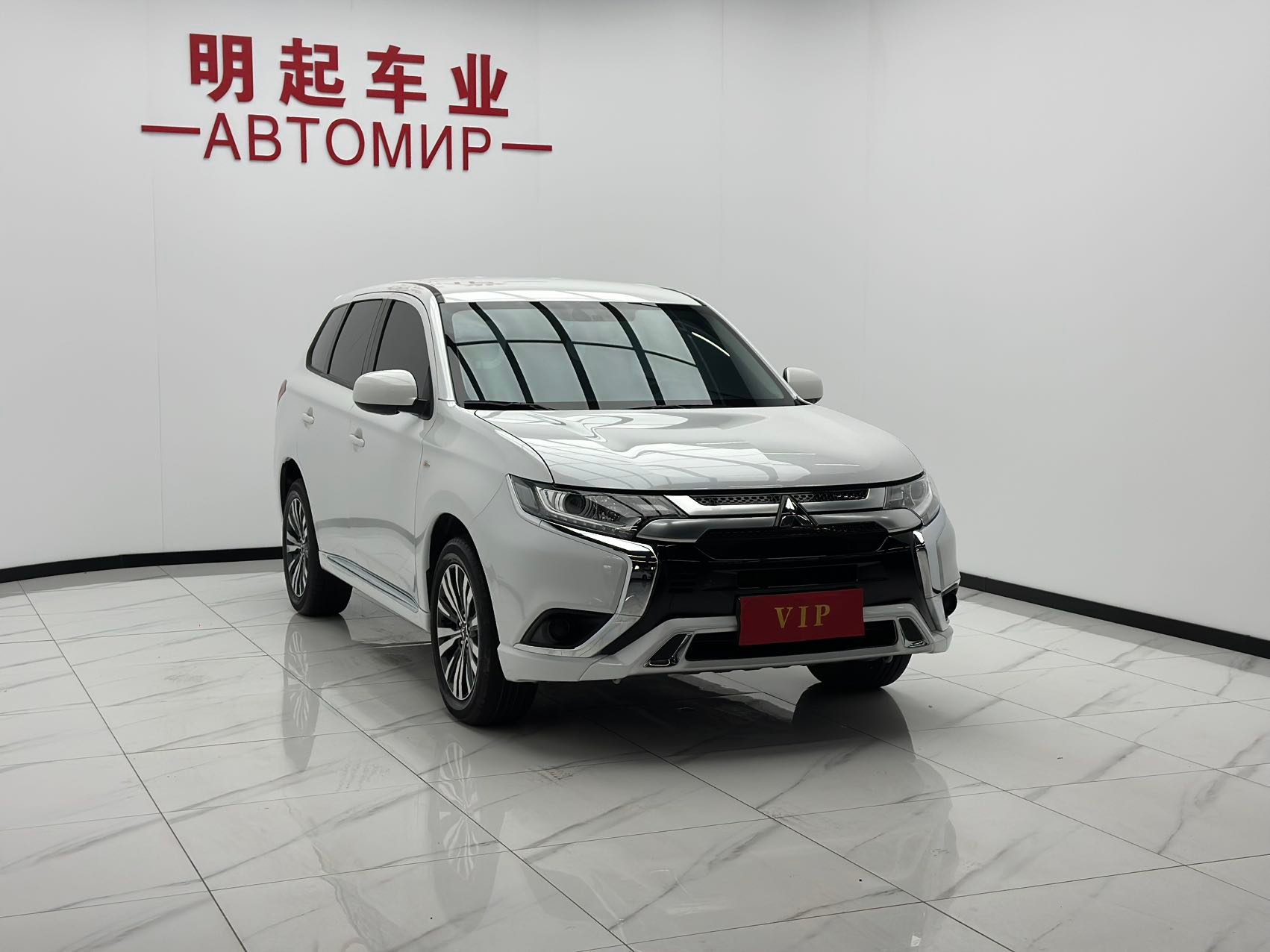 Mitsubishi Outlander 2022 — миниатюра 2
