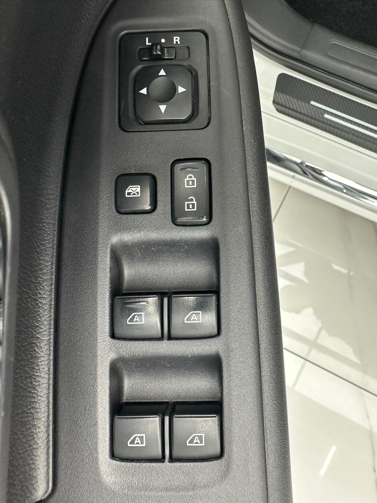 Mitsubishi Outlander 2022 — миниатюра 13