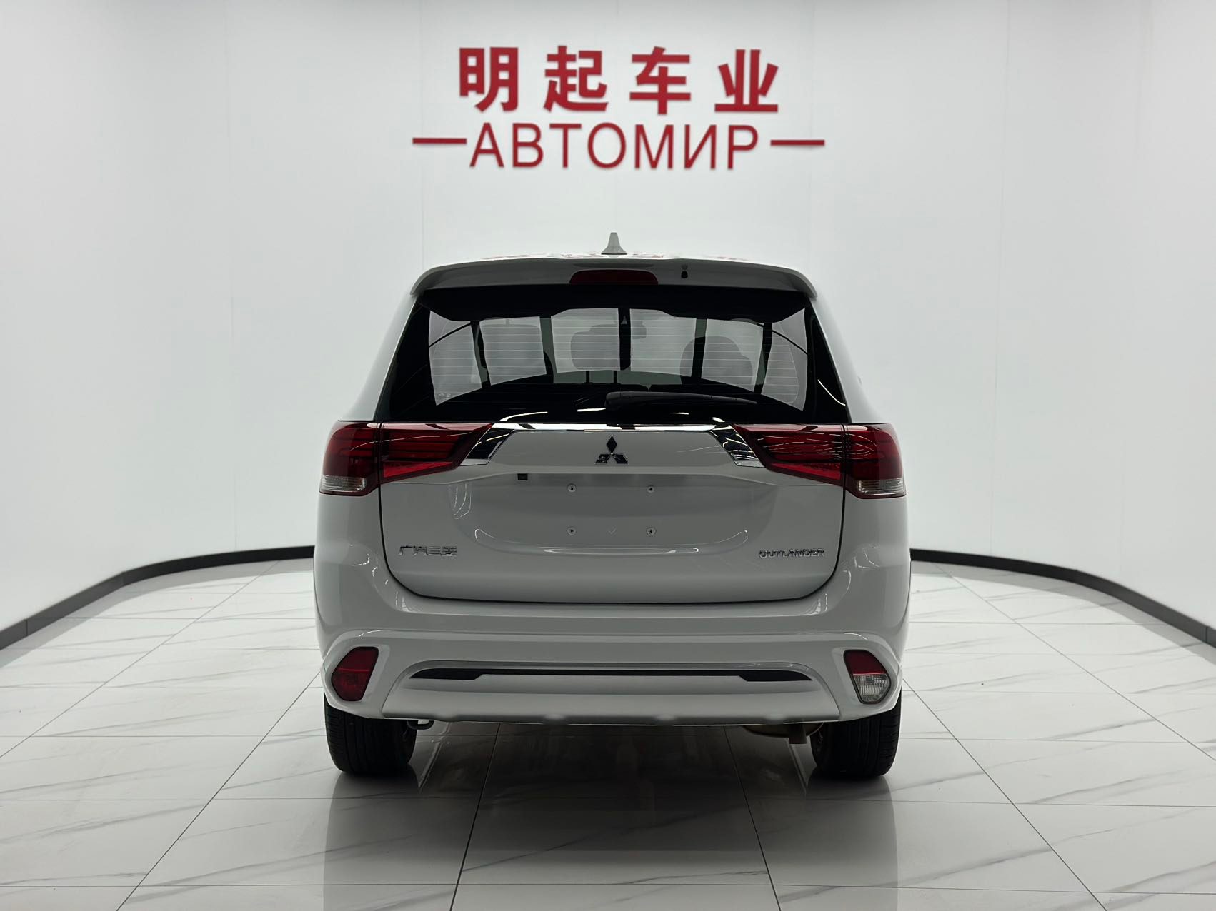 Mitsubishi Outlander 2022 — миниатюра 4