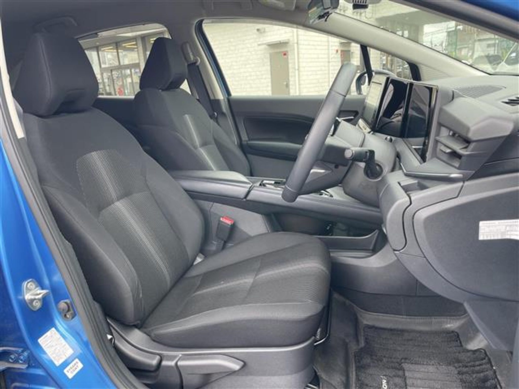 Nissan Note 2022 — миниатюра 5