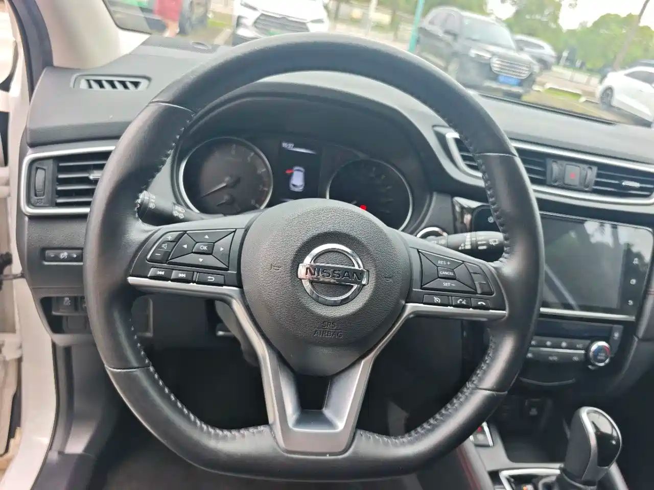 Nissan Qashqai 2022 — миниатюра 15