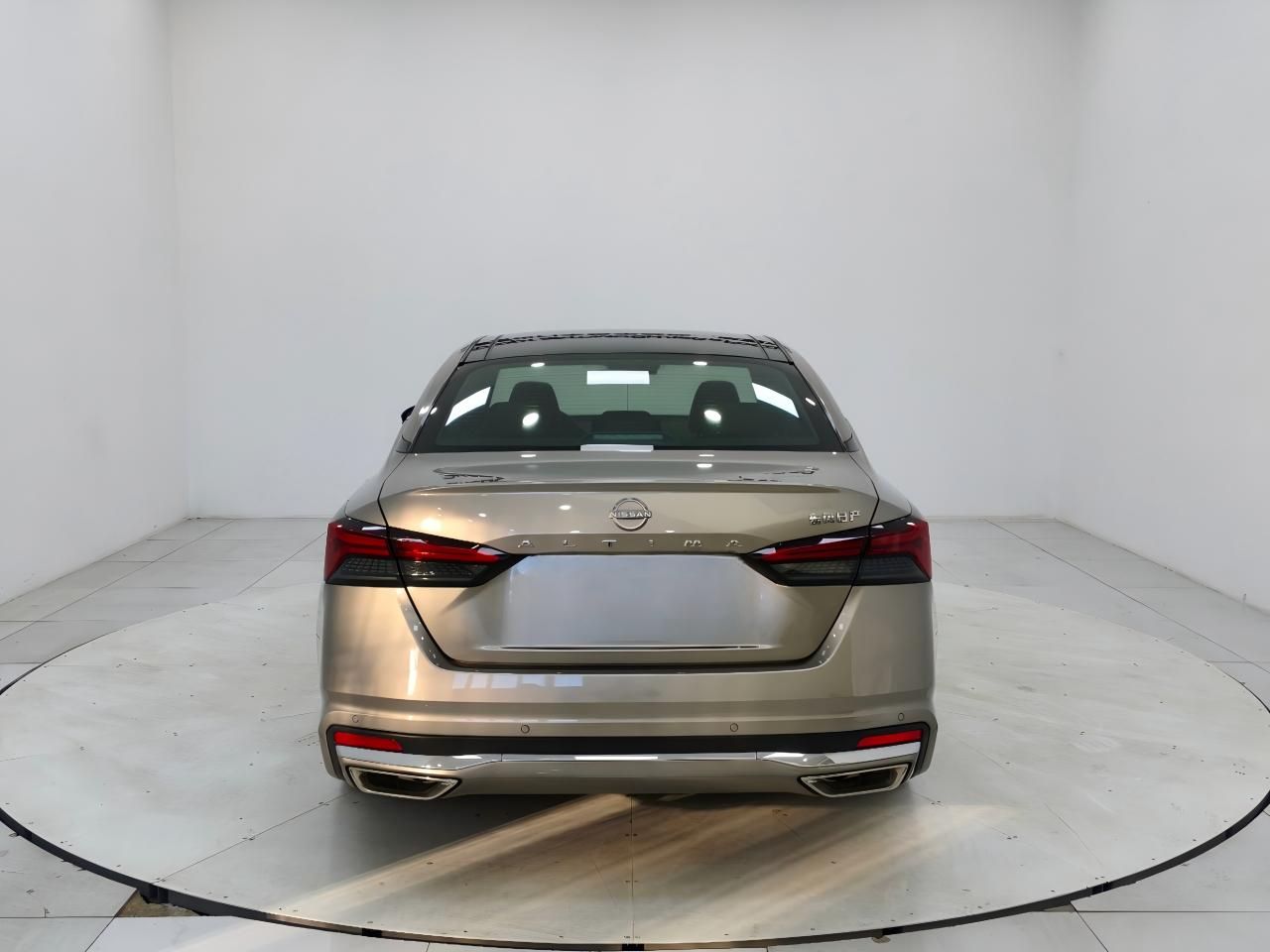 Nissan Teana 2022 — миниатюра 7