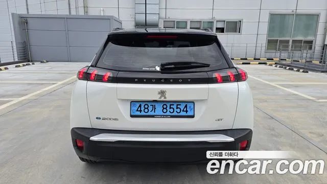 Peugeot 2008 2023 — миниатюра 6