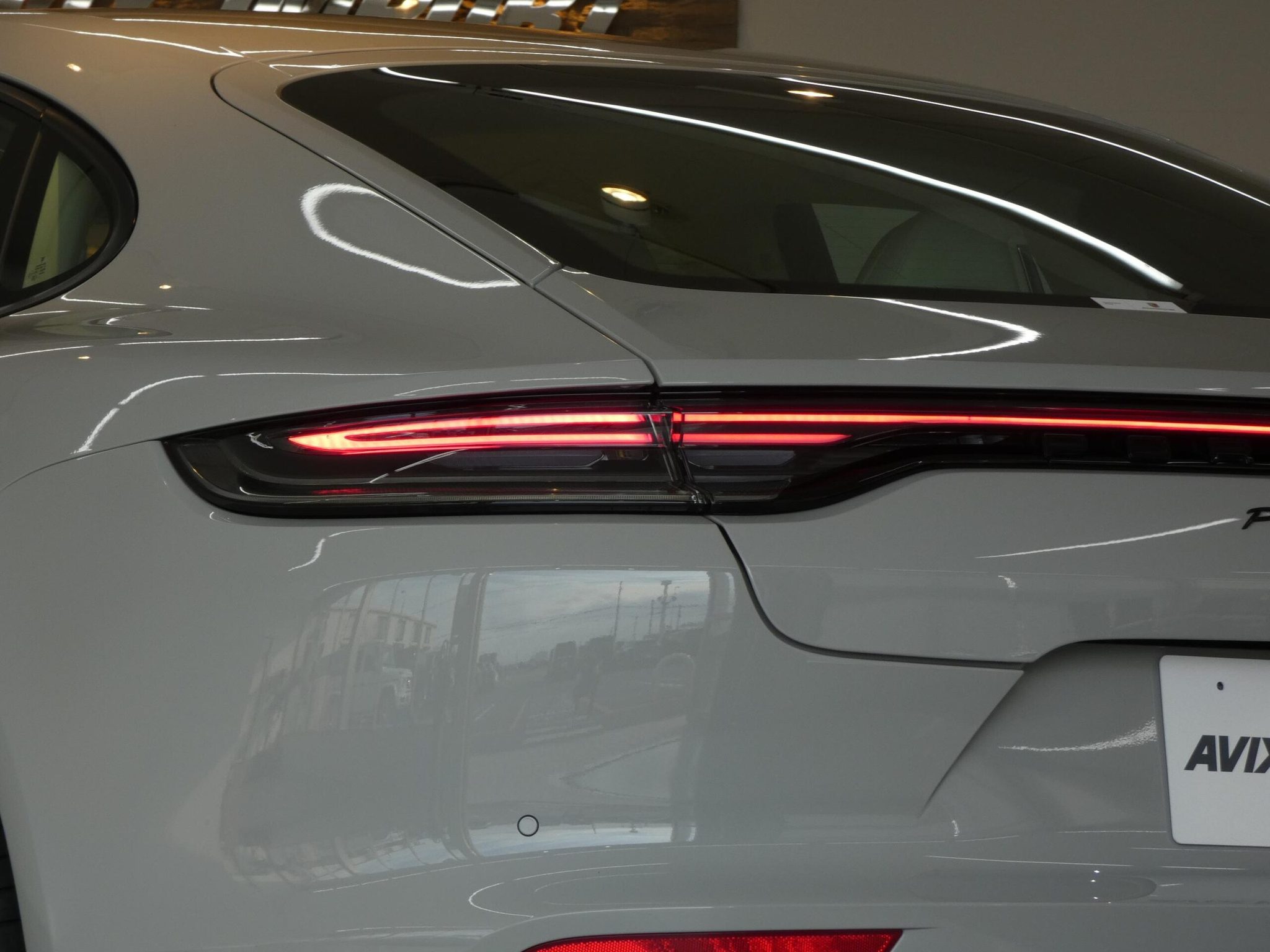 Porsche Panamera 2023 — миниатюра 4