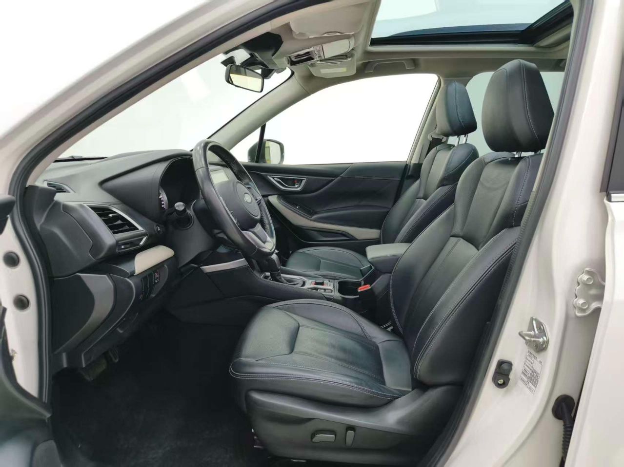 Subaru Forester 2022 — миниатюра 3