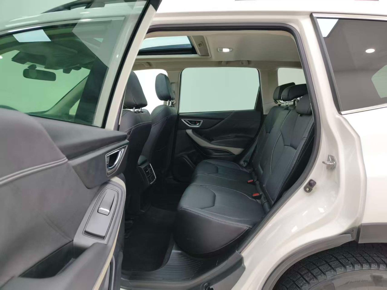 Subaru Forester 2022 — миниатюра 9