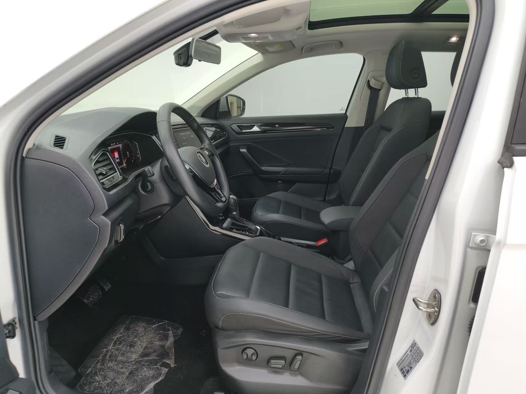 Volkswagen T-ROC 2021 — миниатюра 3