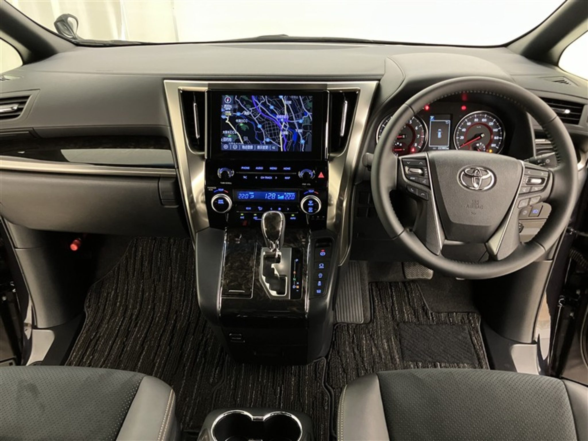 Toyota Alphard 2022 — миниатюра 6