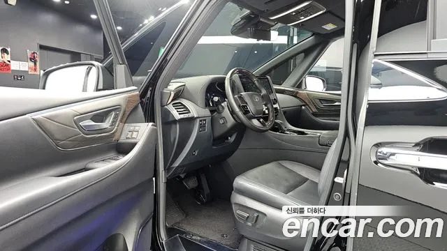 Toyota Alphard 2024 — миниатюра 10