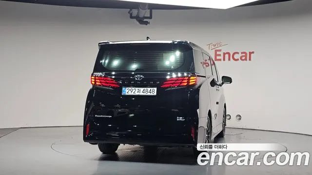 Toyota Alphard 2025 — фото 4