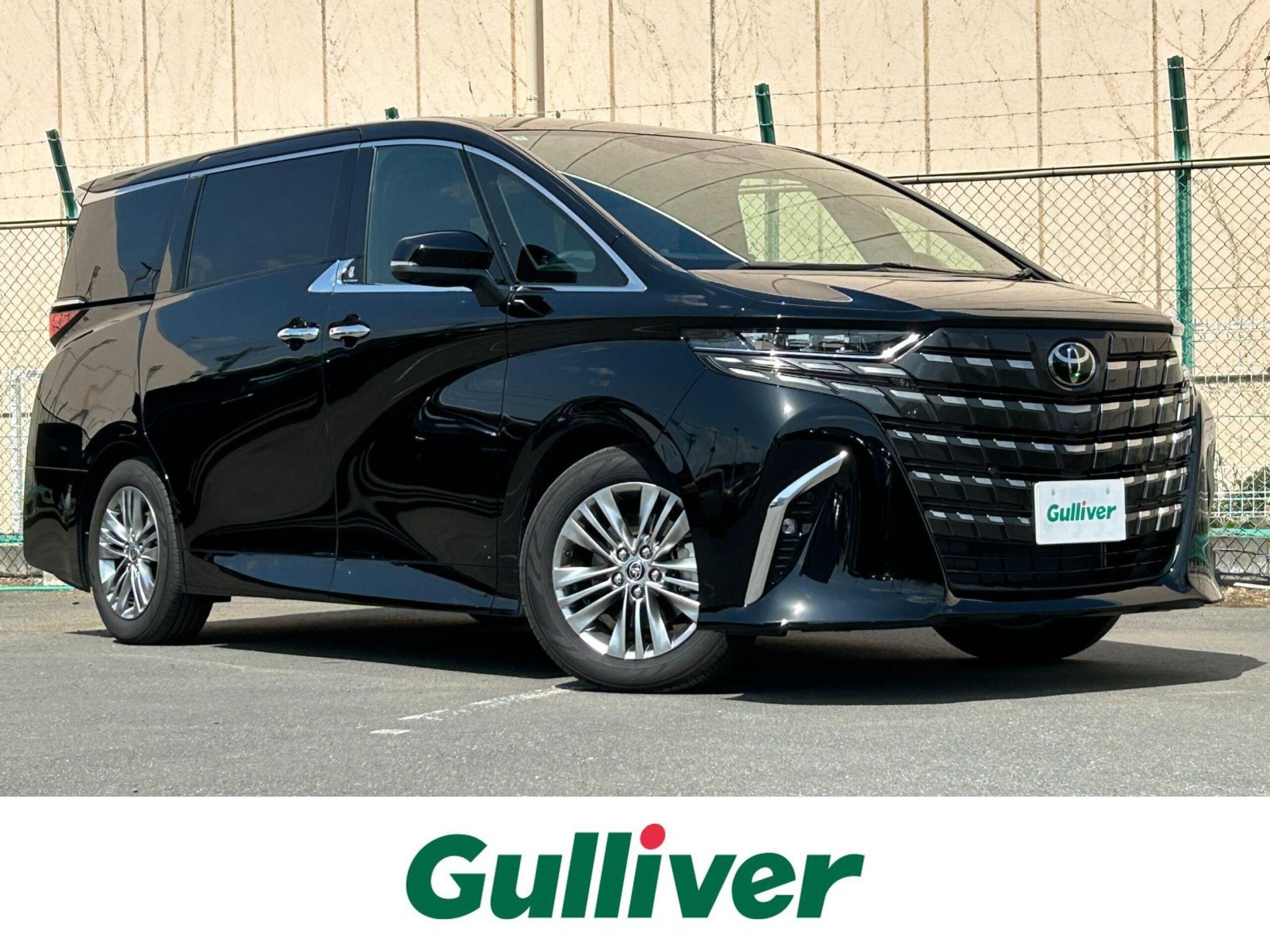 Toyota Alphard 2025 — фото 1