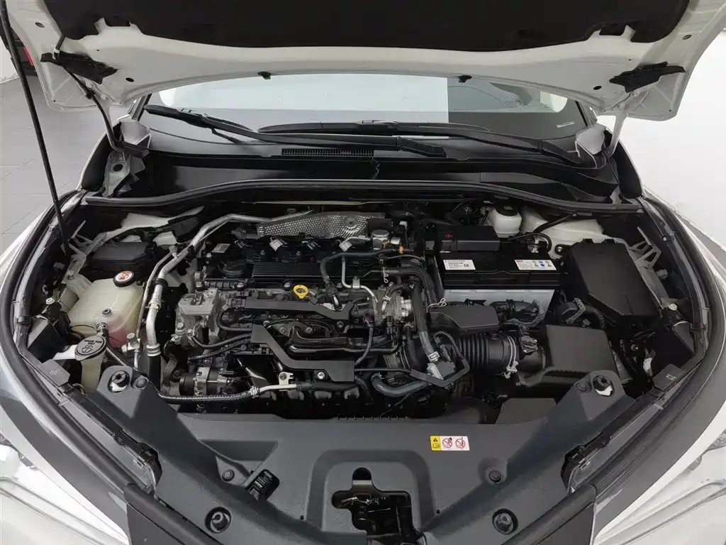 Toyota C-HR 2021 — миниатюра 6