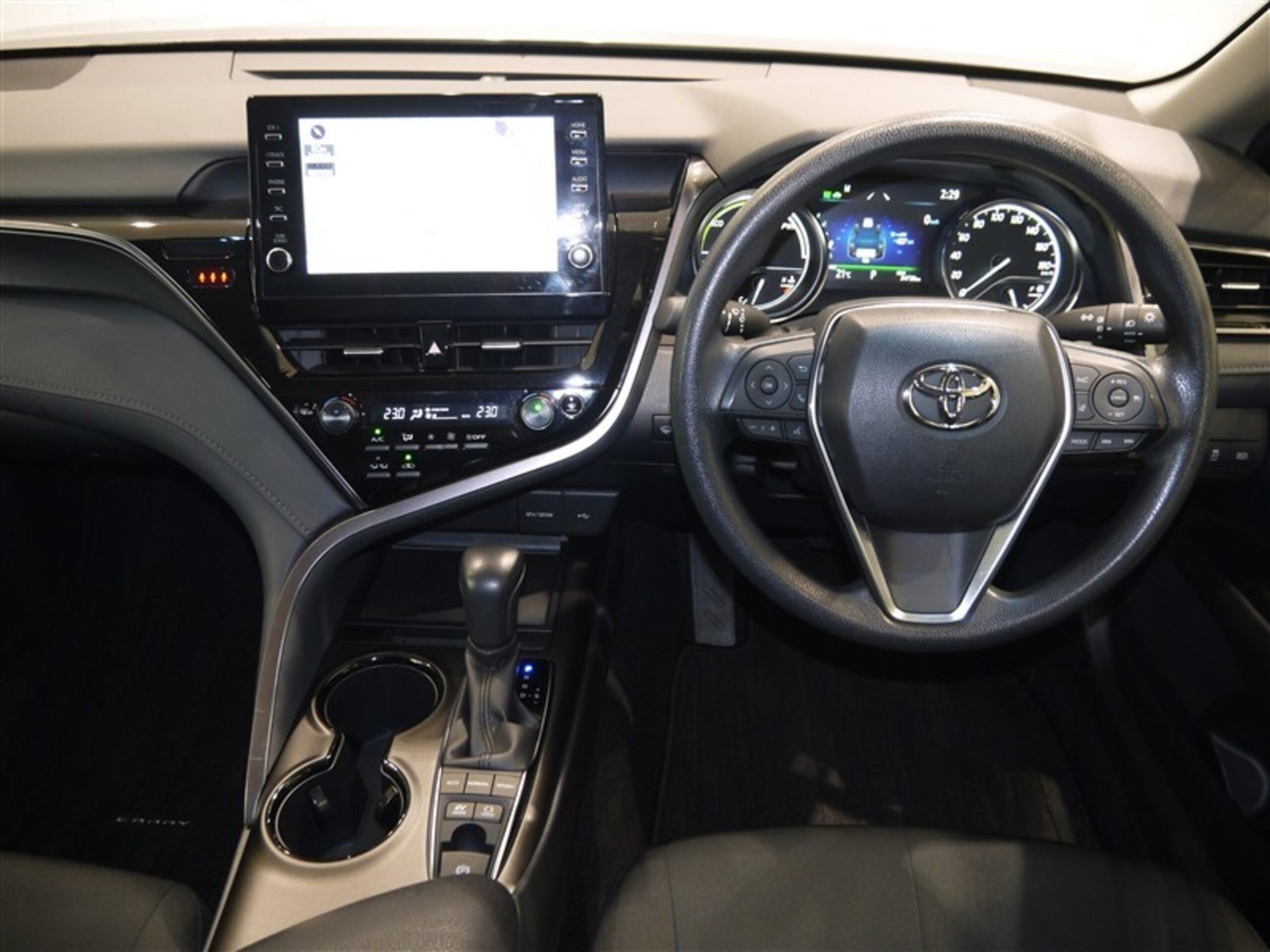 Toyota Camry 2021 — миниатюра 5