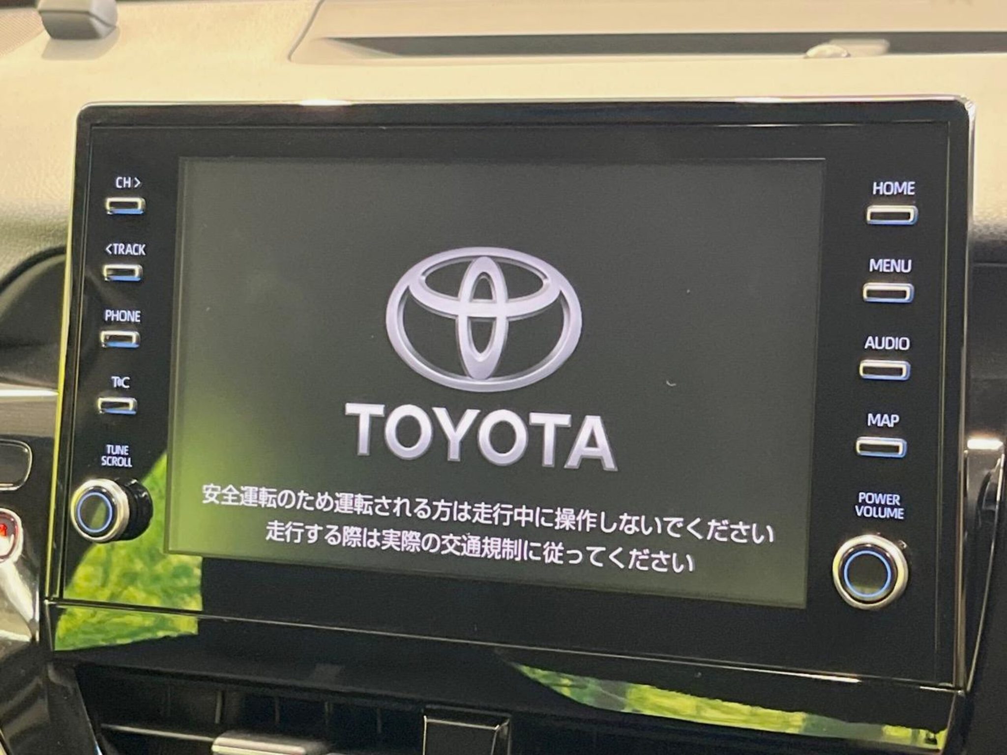 Toyota Camry 2021 — миниатюра 3