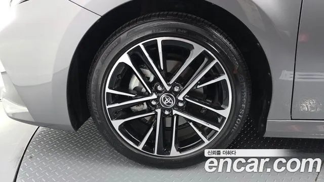 Toyota Camry 2025 — миниатюра 5