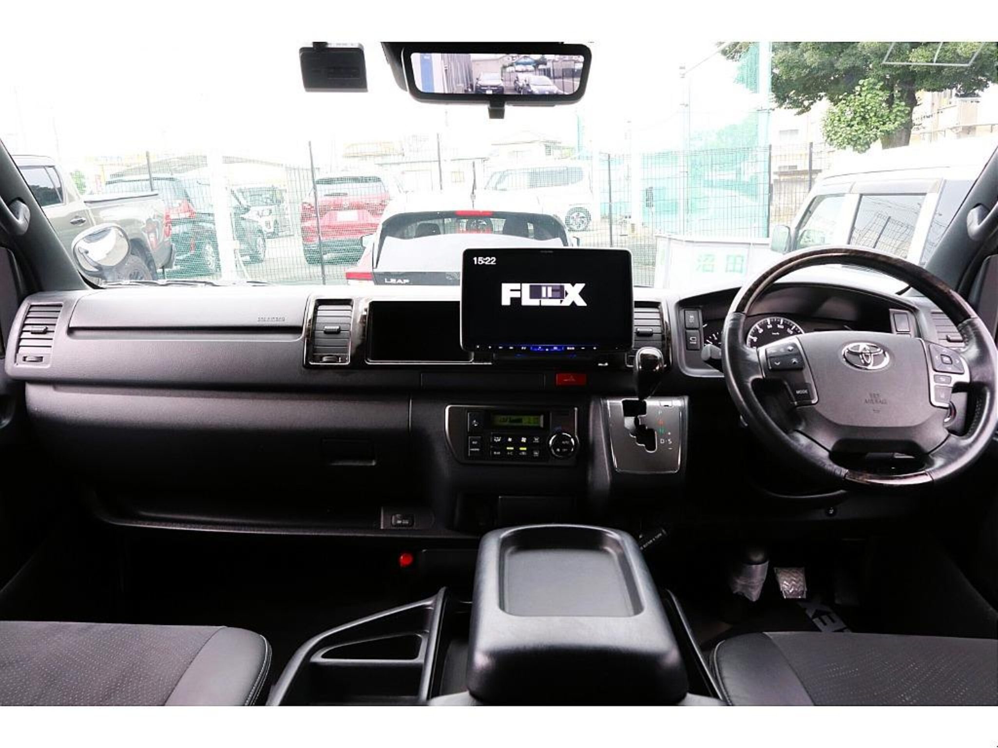 Toyota HiAce 2021 — миниатюра 4