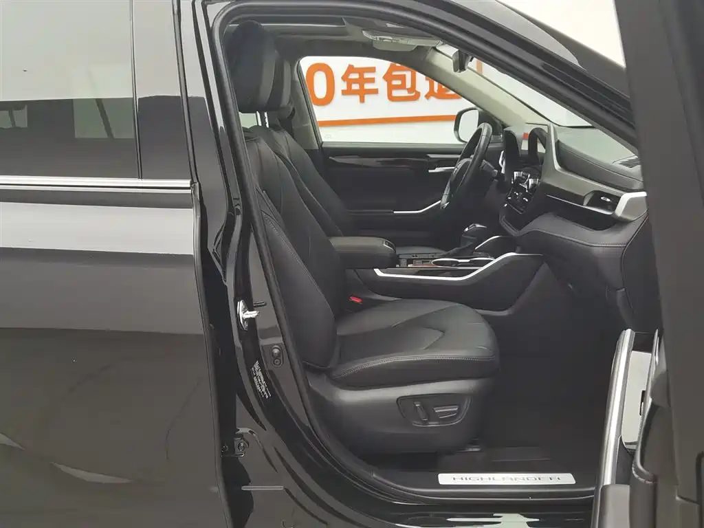 Toyota Highlander 2022 — миниатюра 23