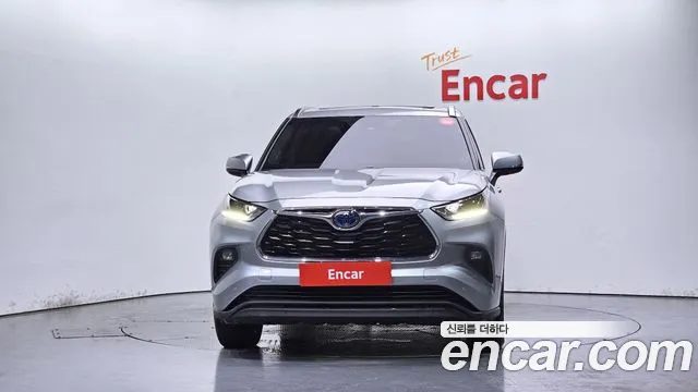Toyota Highlander 2023 — миниатюра 3