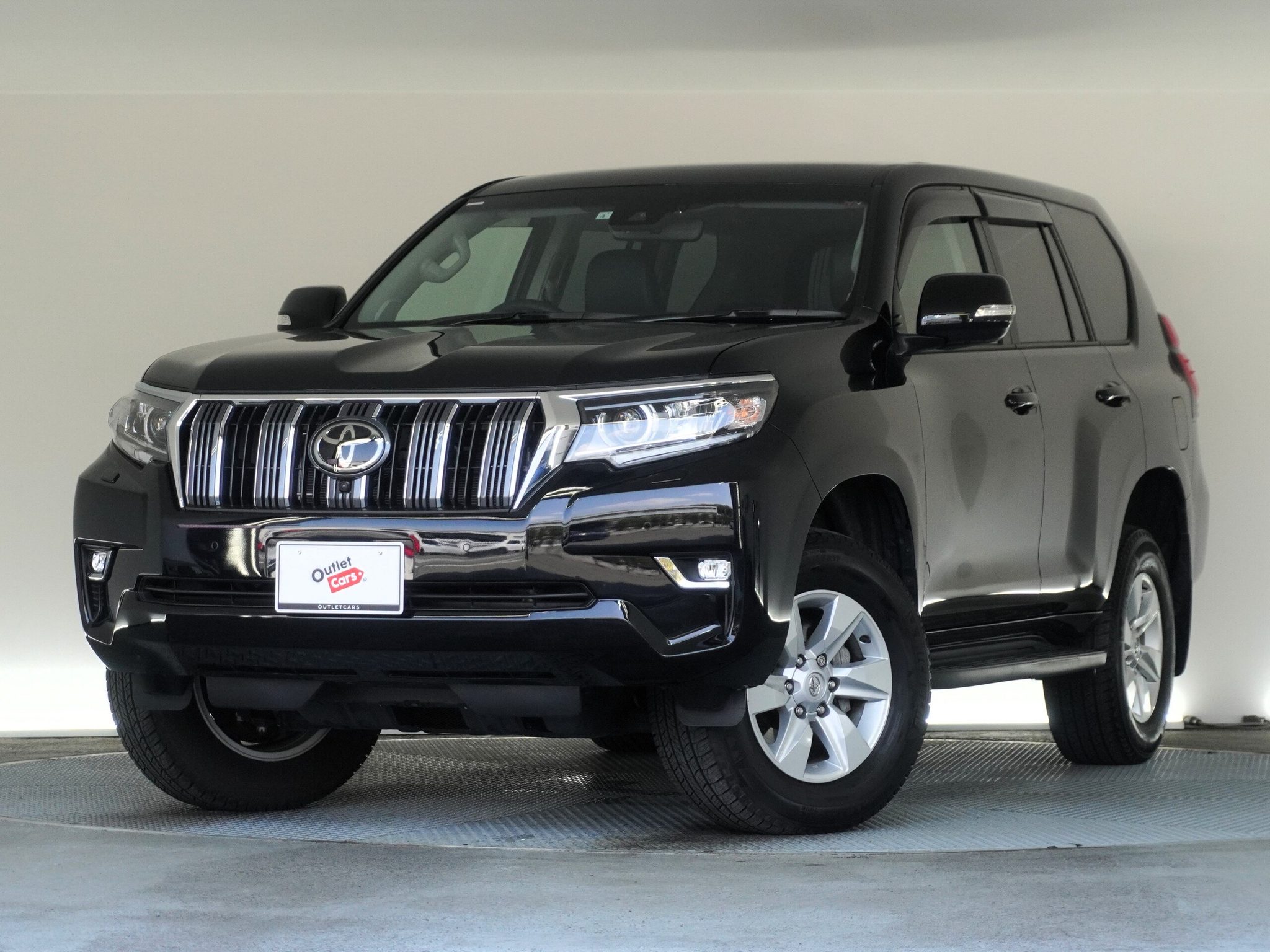 Toyota Land Cruiser 2023 — фото 1