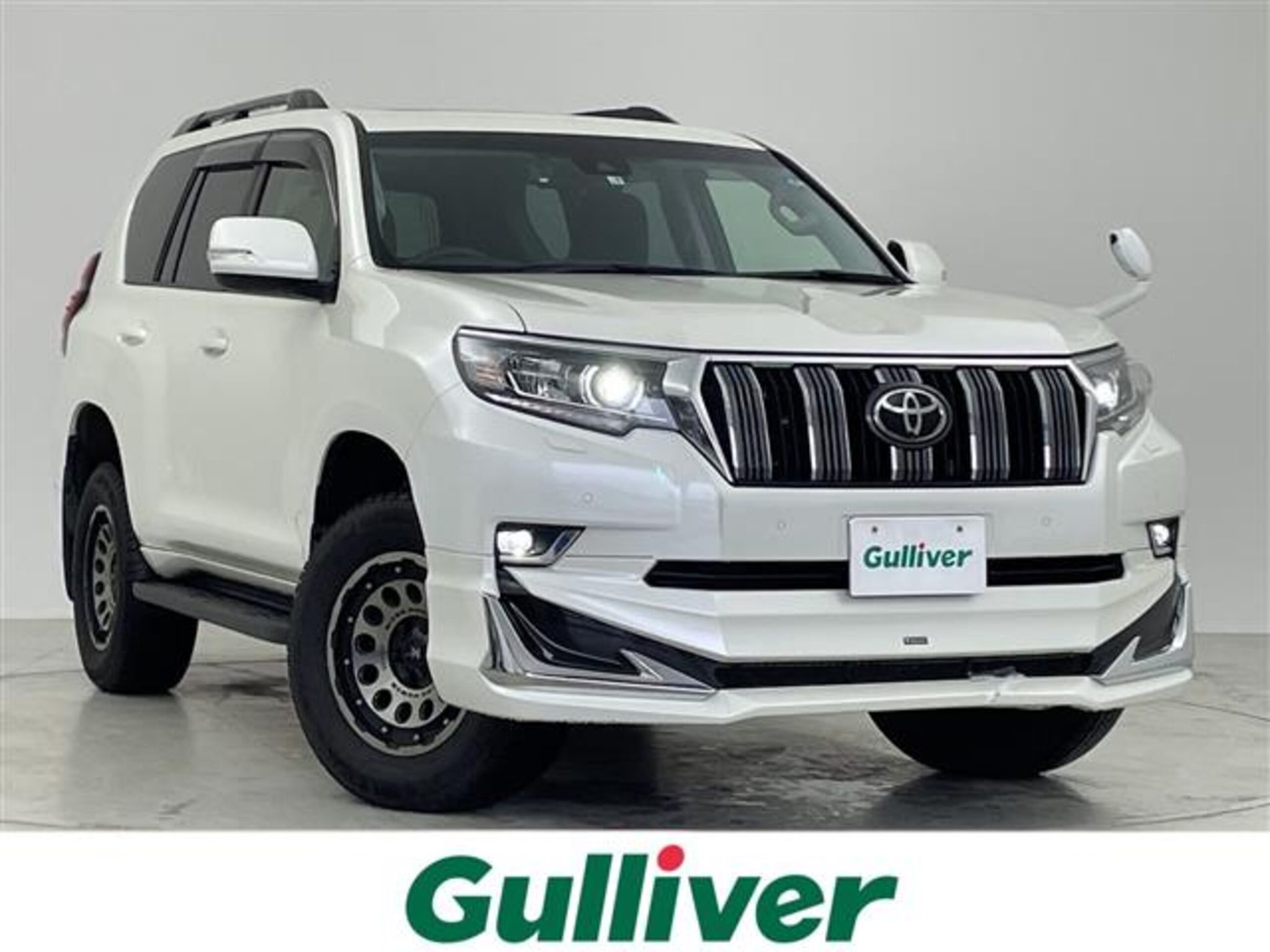 Toyota Land Cruiser Prado 2023 — фото 1