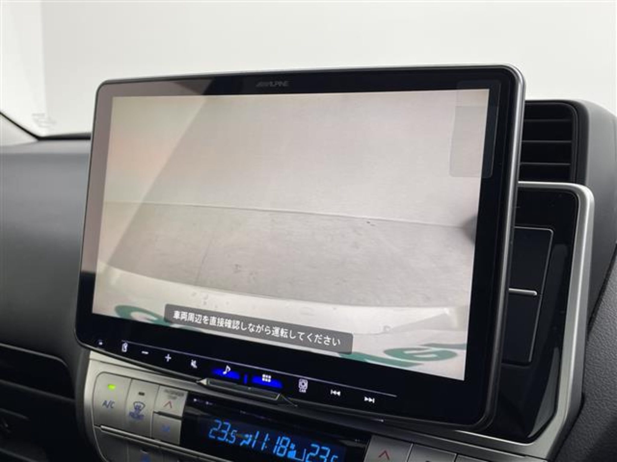 Toyota Land Cruiser Prado 2023 — миниатюра 6