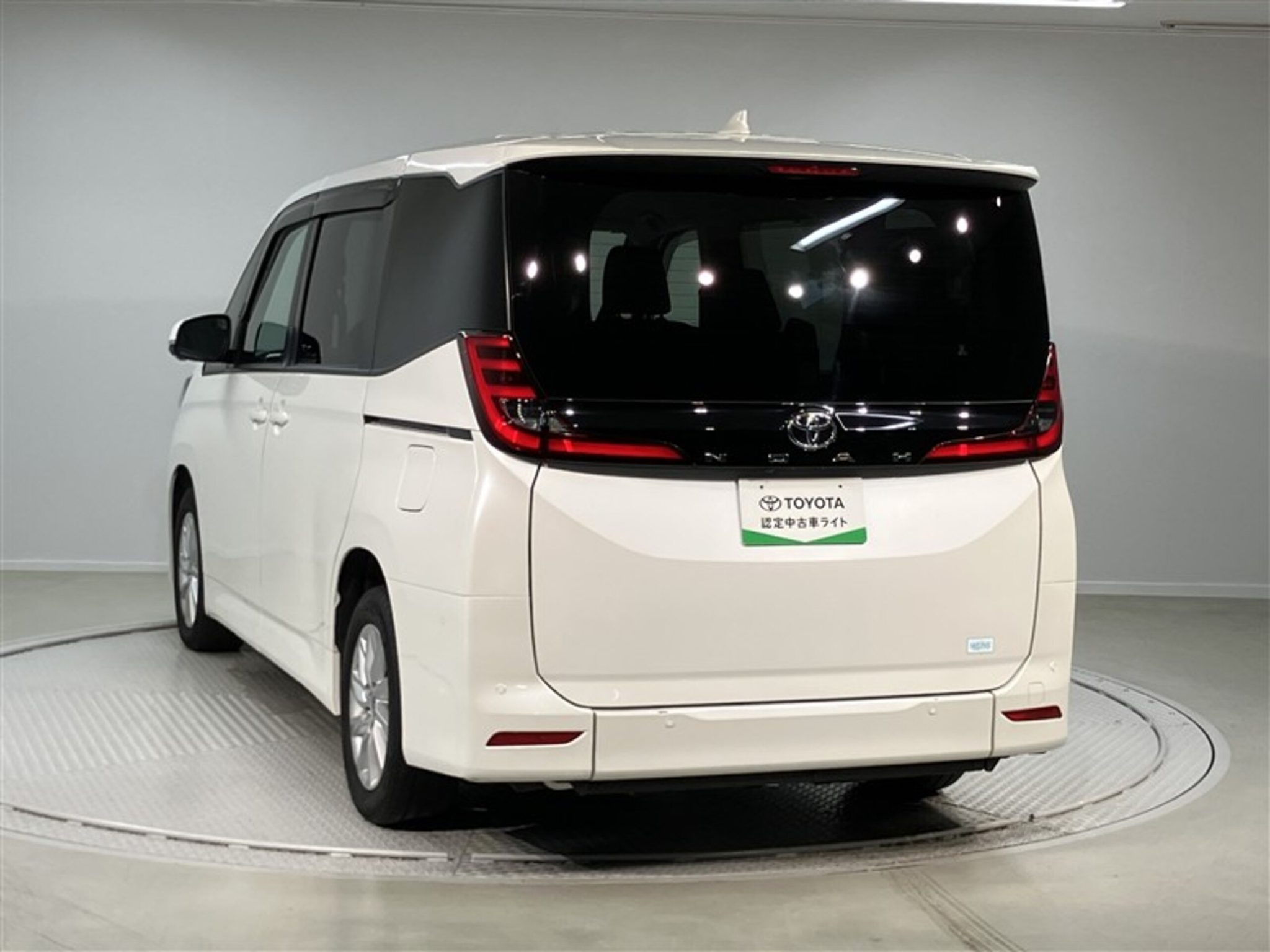 Toyota Noah 2023 — миниатюра 5