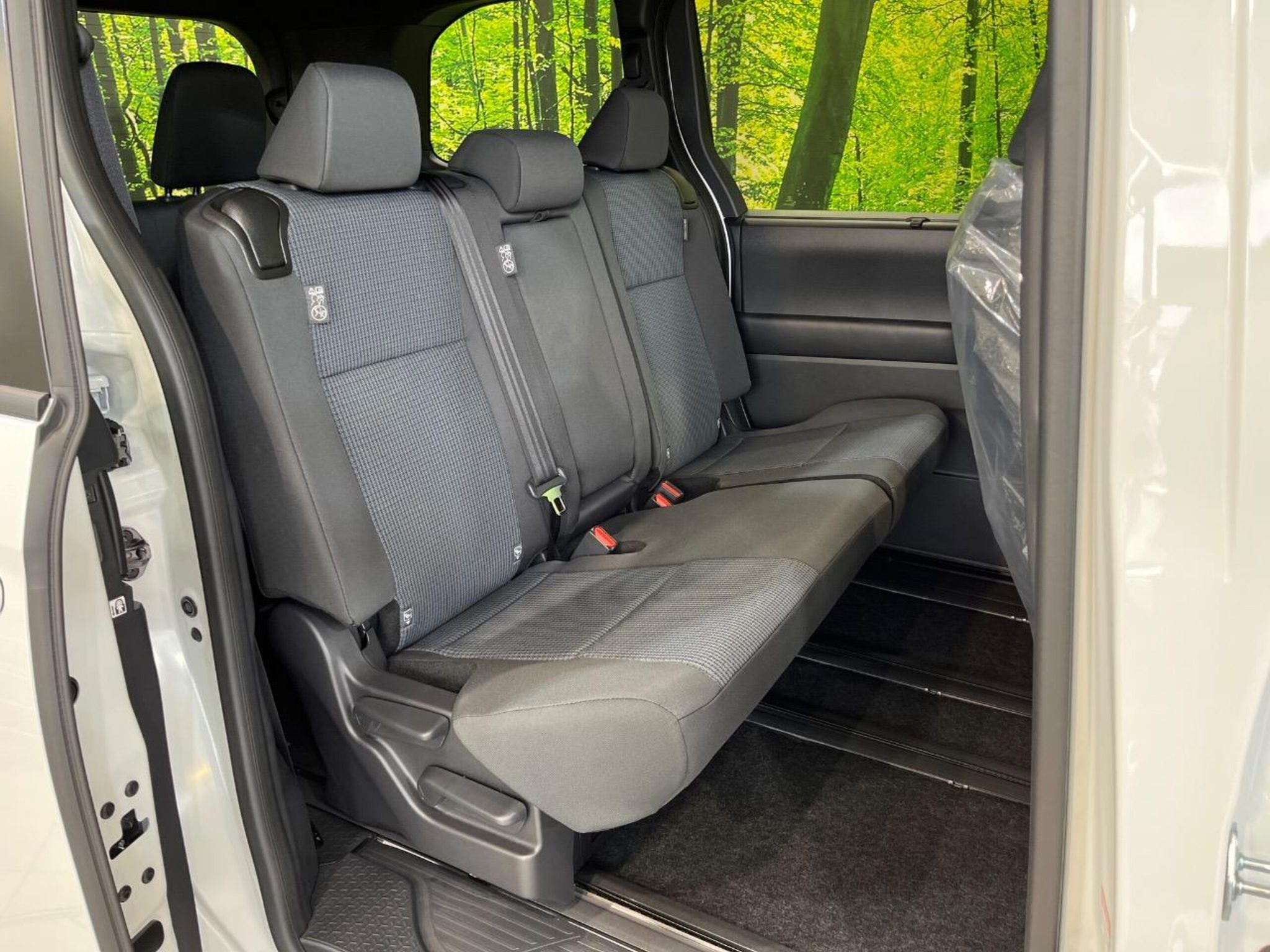 Toyota Noah 2026 — миниатюра 9