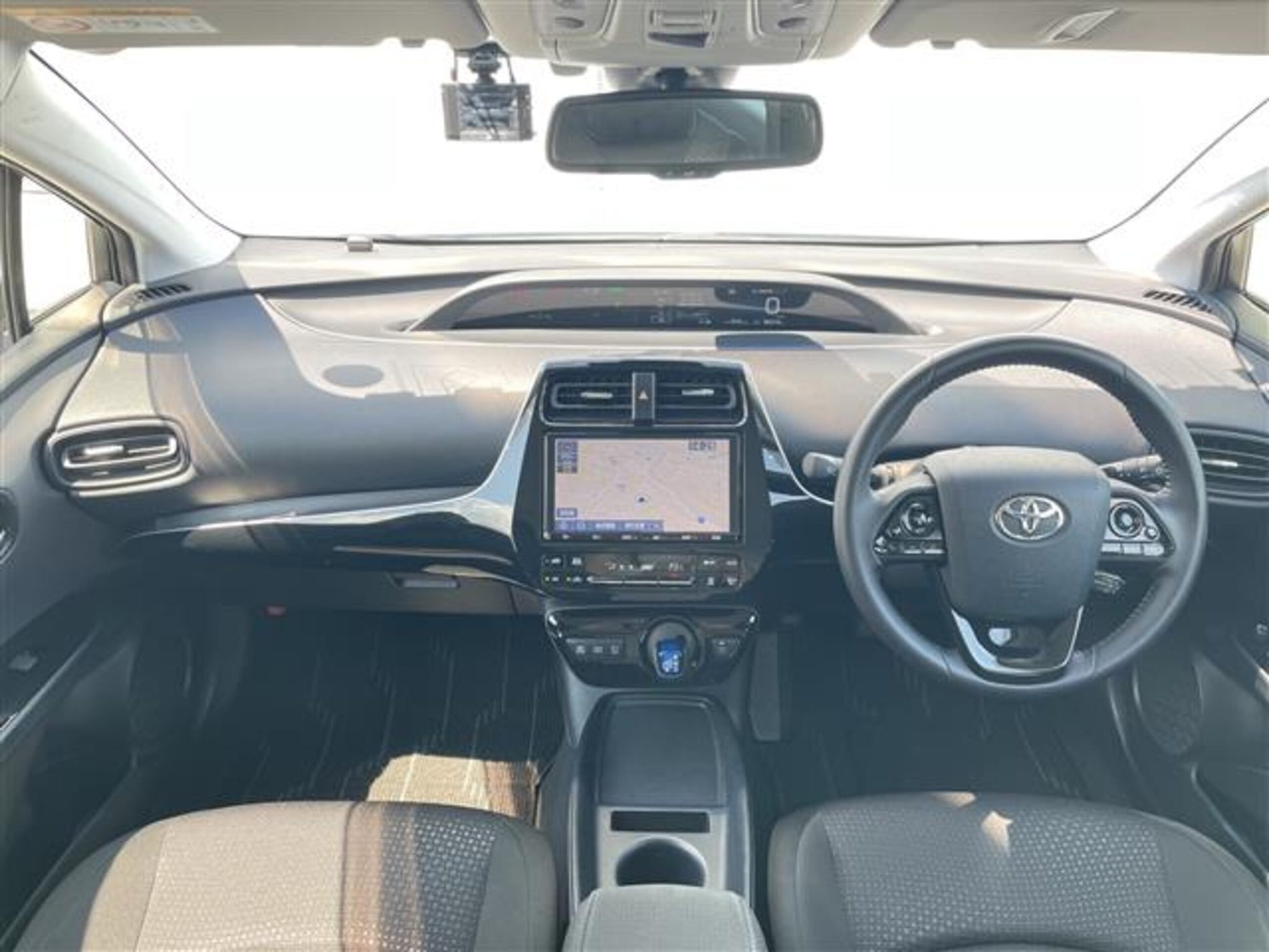 Toyota Prius 2021 — миниатюра 4