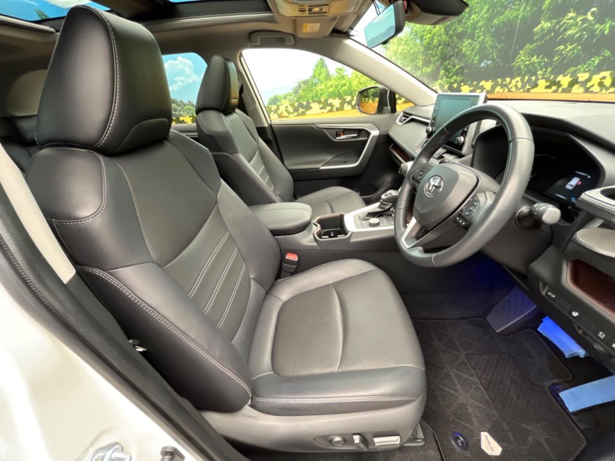 Toyota RAV4 2022 — миниатюра 8