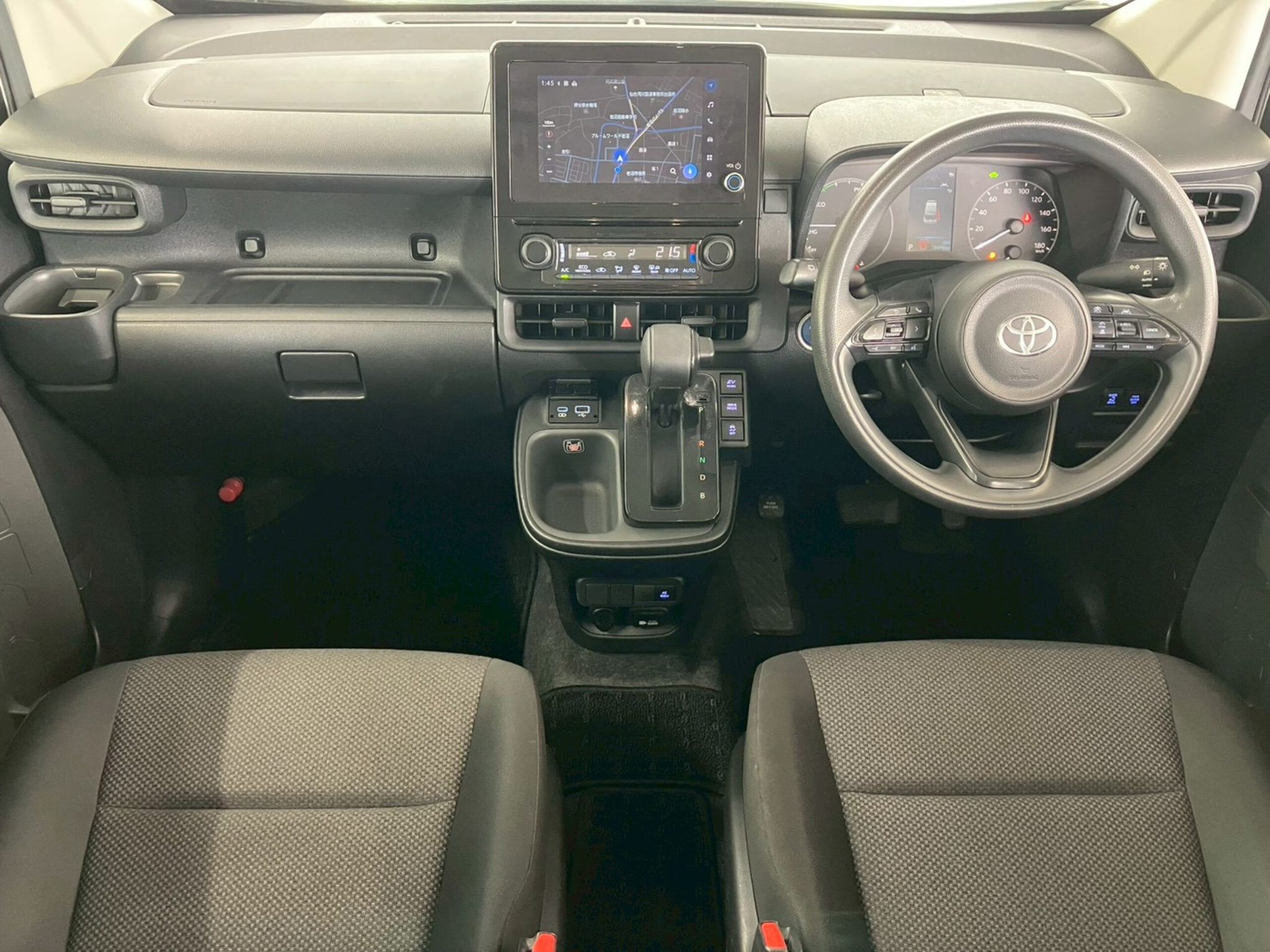 Toyota Sienta 2022 — миниатюра 2