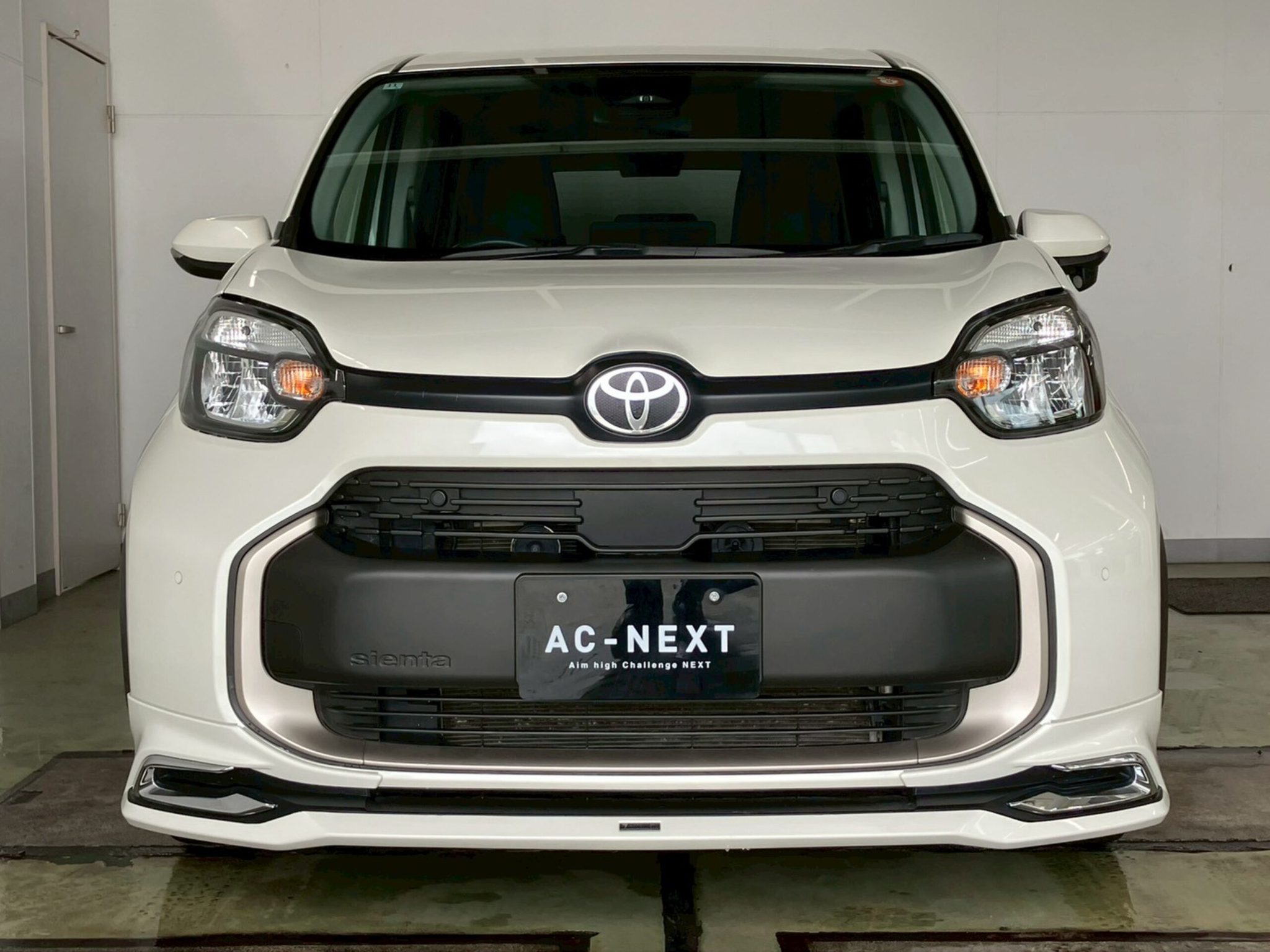 Toyota Sienta 2022 — миниатюра 7