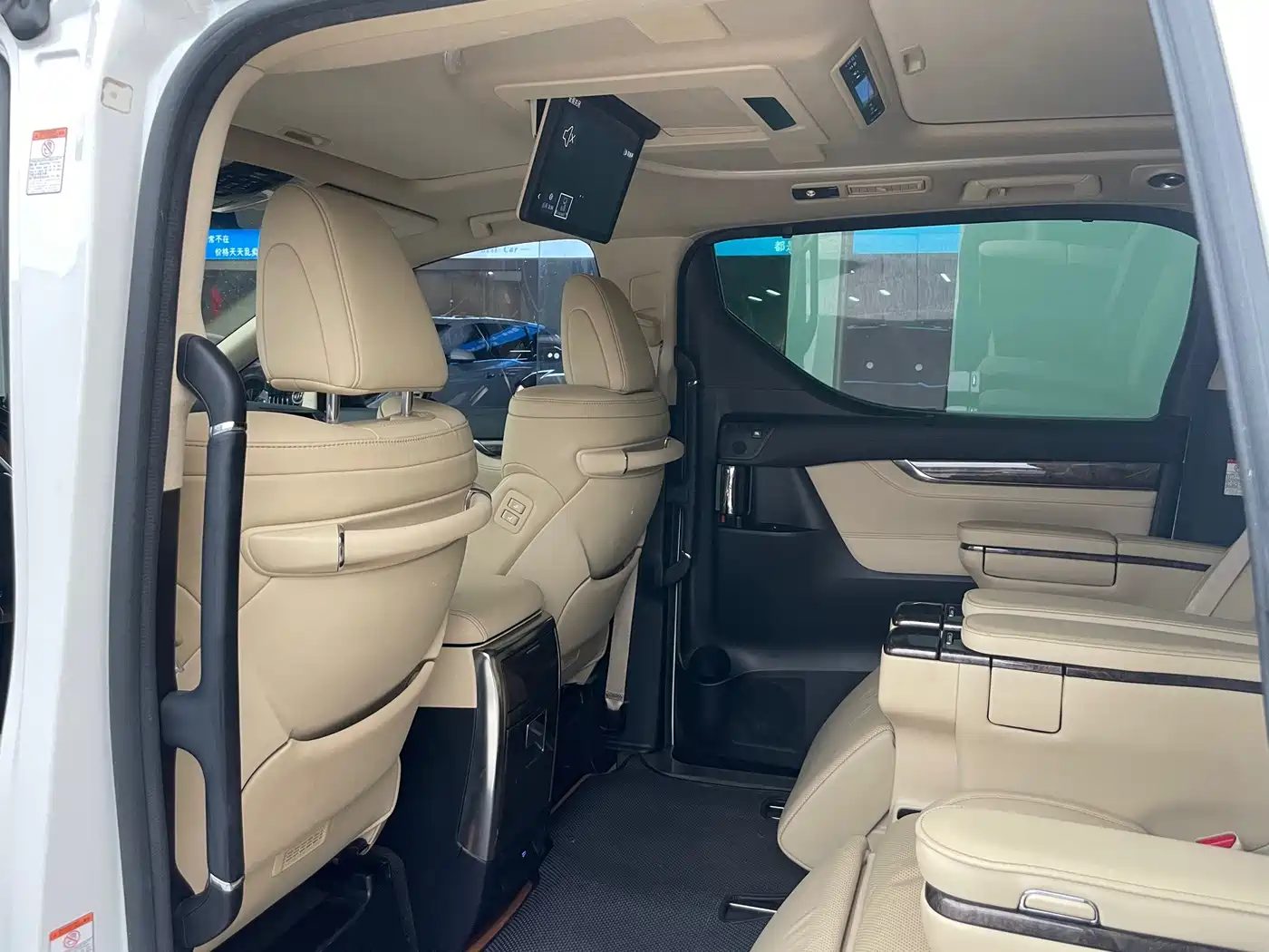 Toyota Vellfire 2021 — миниатюра 13