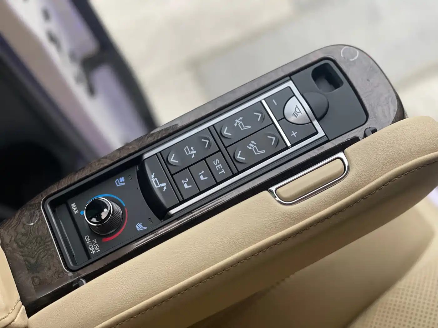 Toyota Vellfire 2021 — миниатюра 16