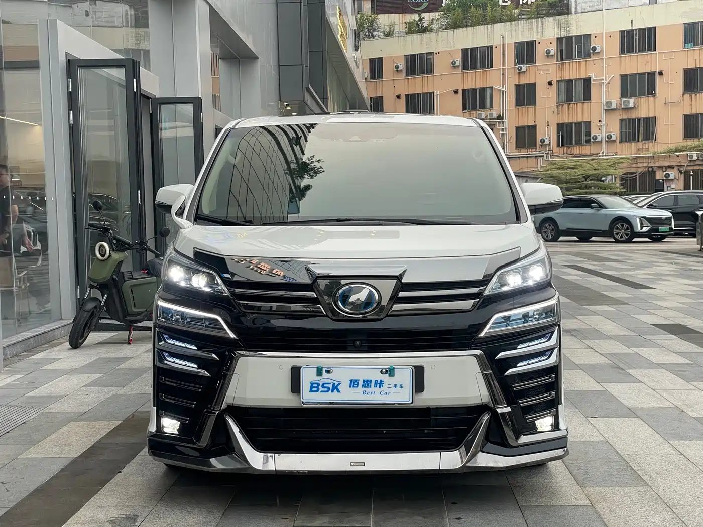 Toyota Vellfire 2021 — миниатюра 2