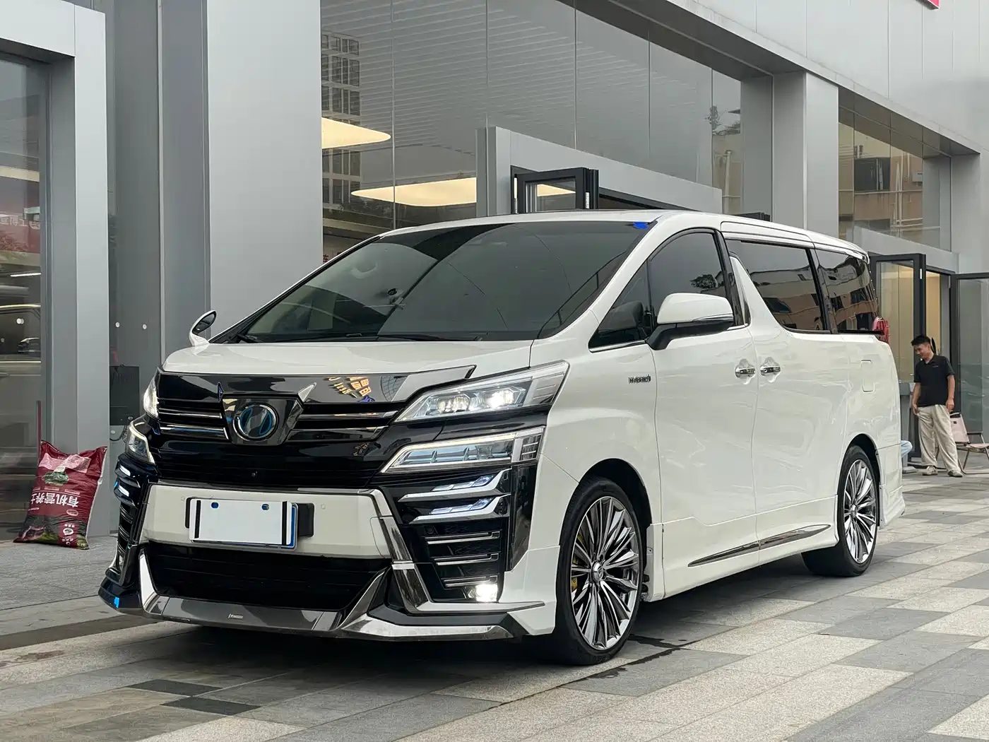 Toyota Vellfire 2021 — миниатюра 22