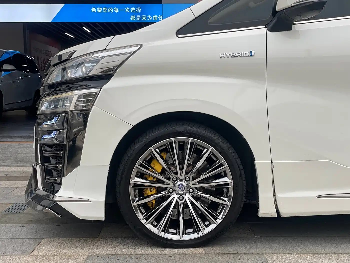 Toyota Vellfire 2021 — миниатюра 4