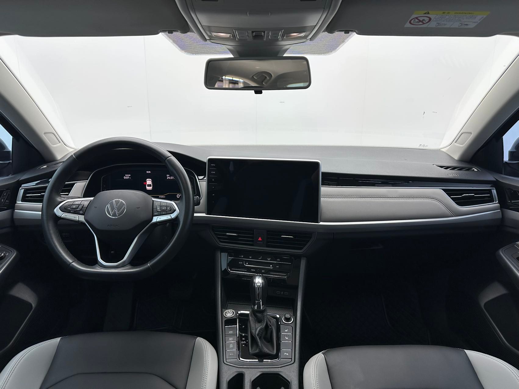 Volkswagen Bora 2023 — миниатюра 4