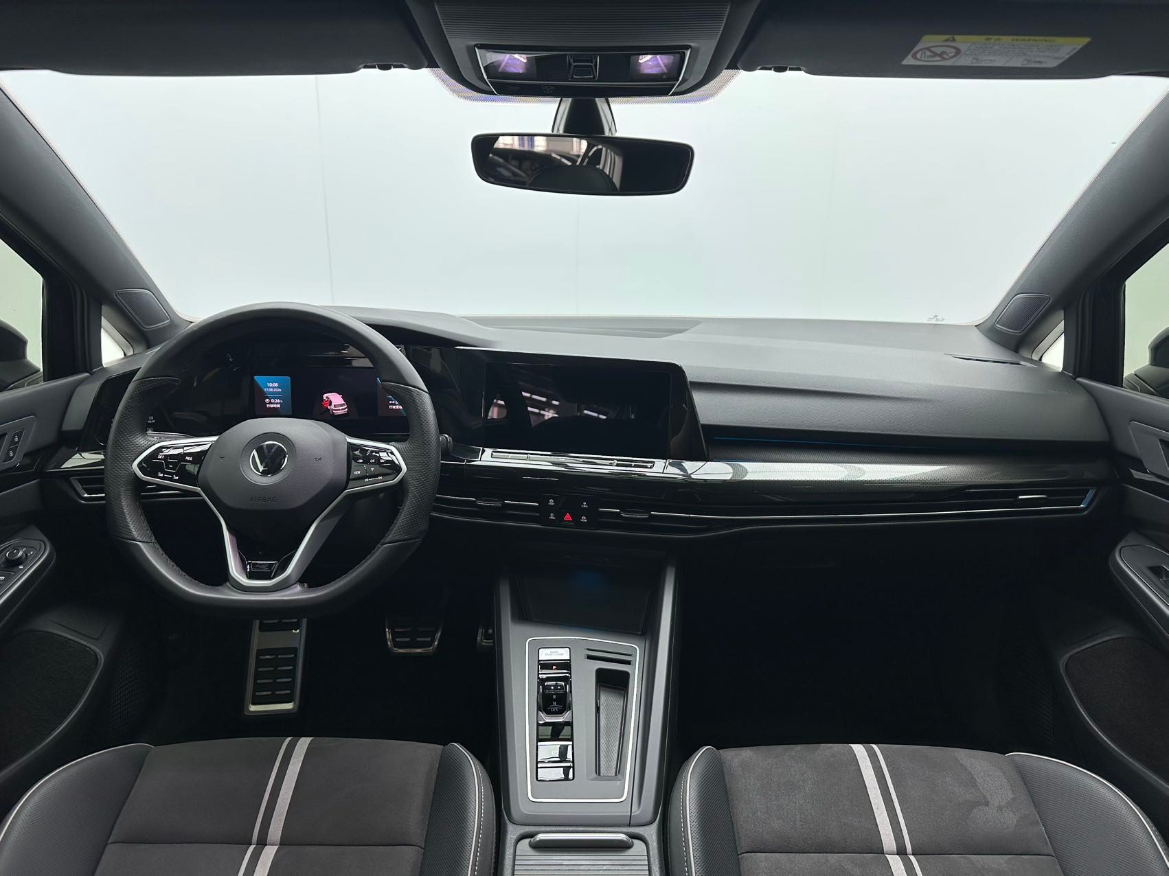 Volkswagen Golf 2022 — миниатюра 7