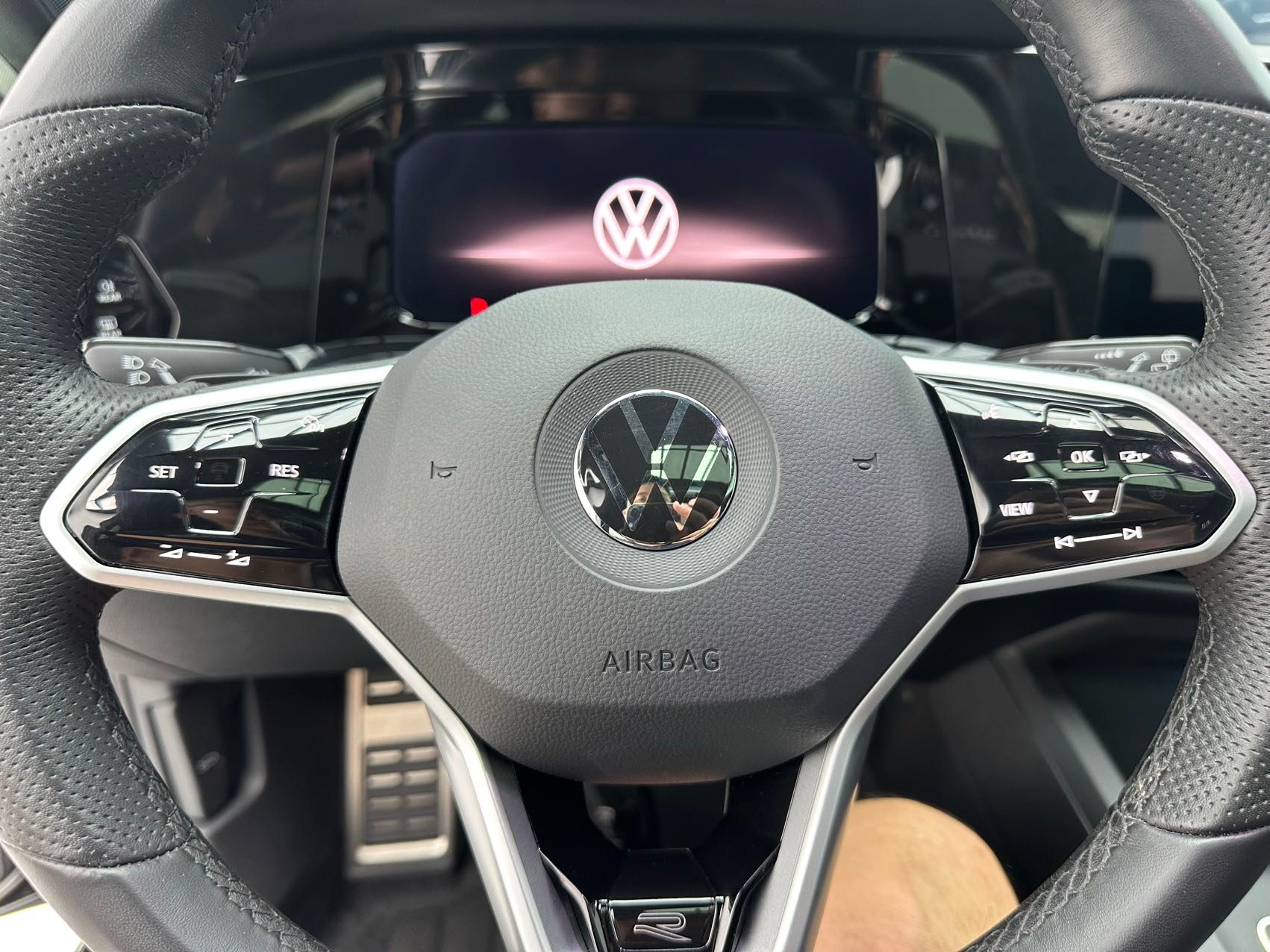 Volkswagen Golf 2022 — миниатюра 8
