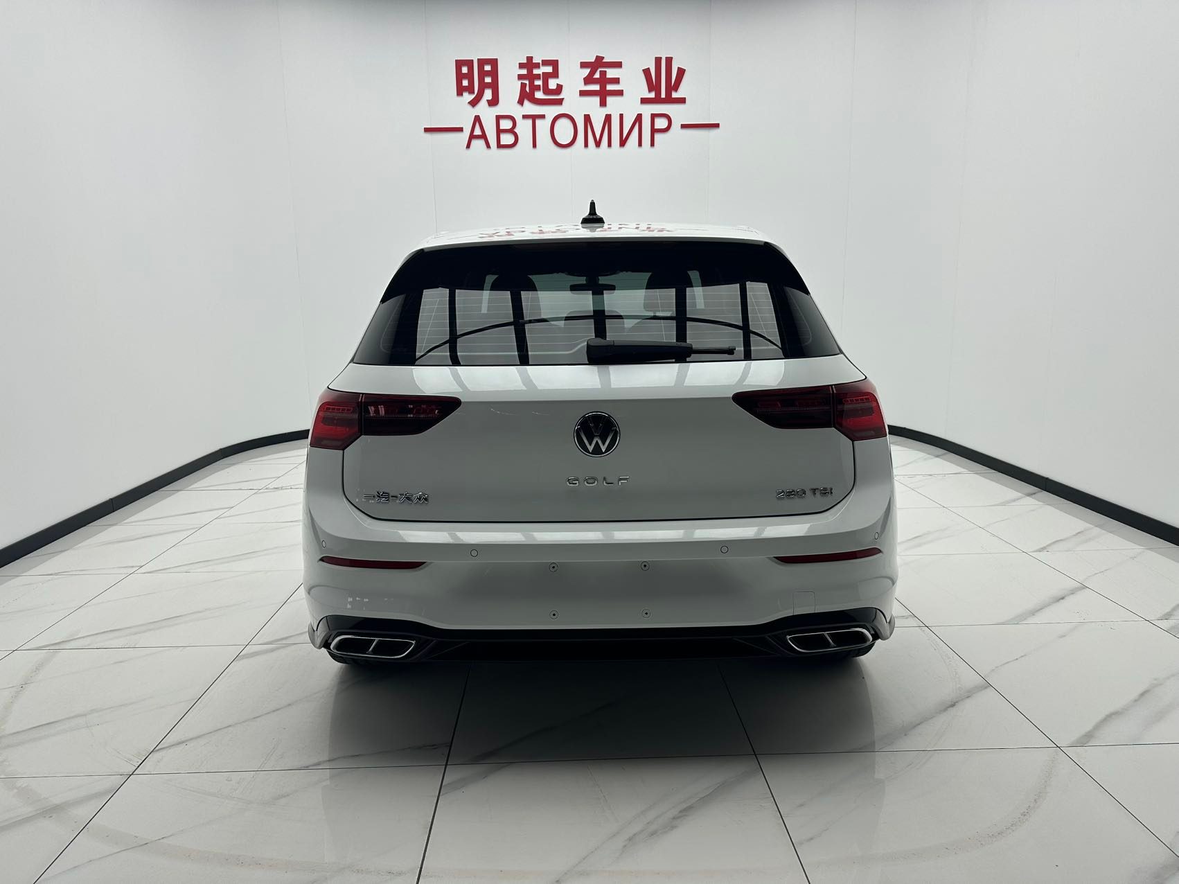 Volkswagen Golf 2023 — миниатюра 10