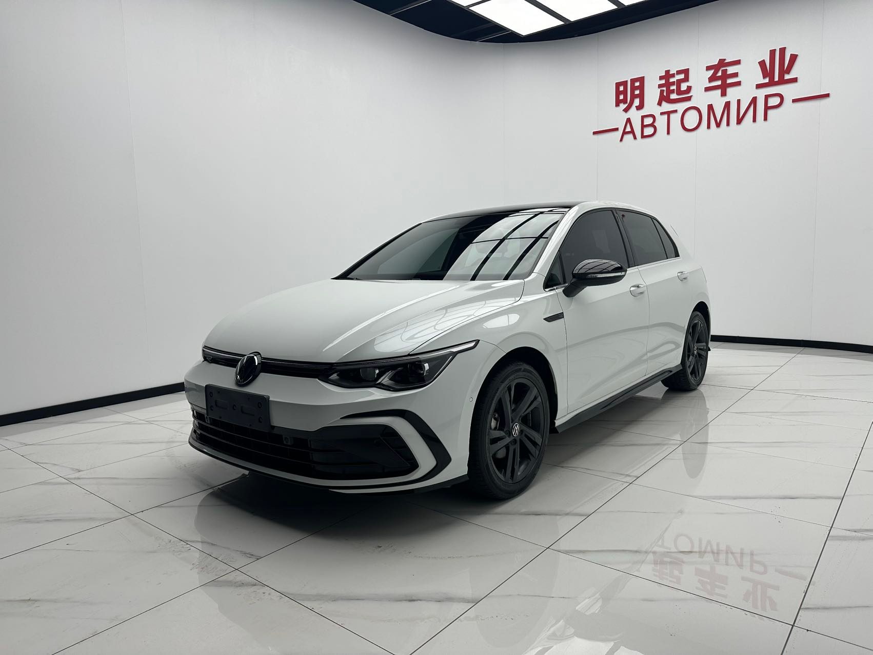 Volkswagen Golf 2023 — миниатюра 2
