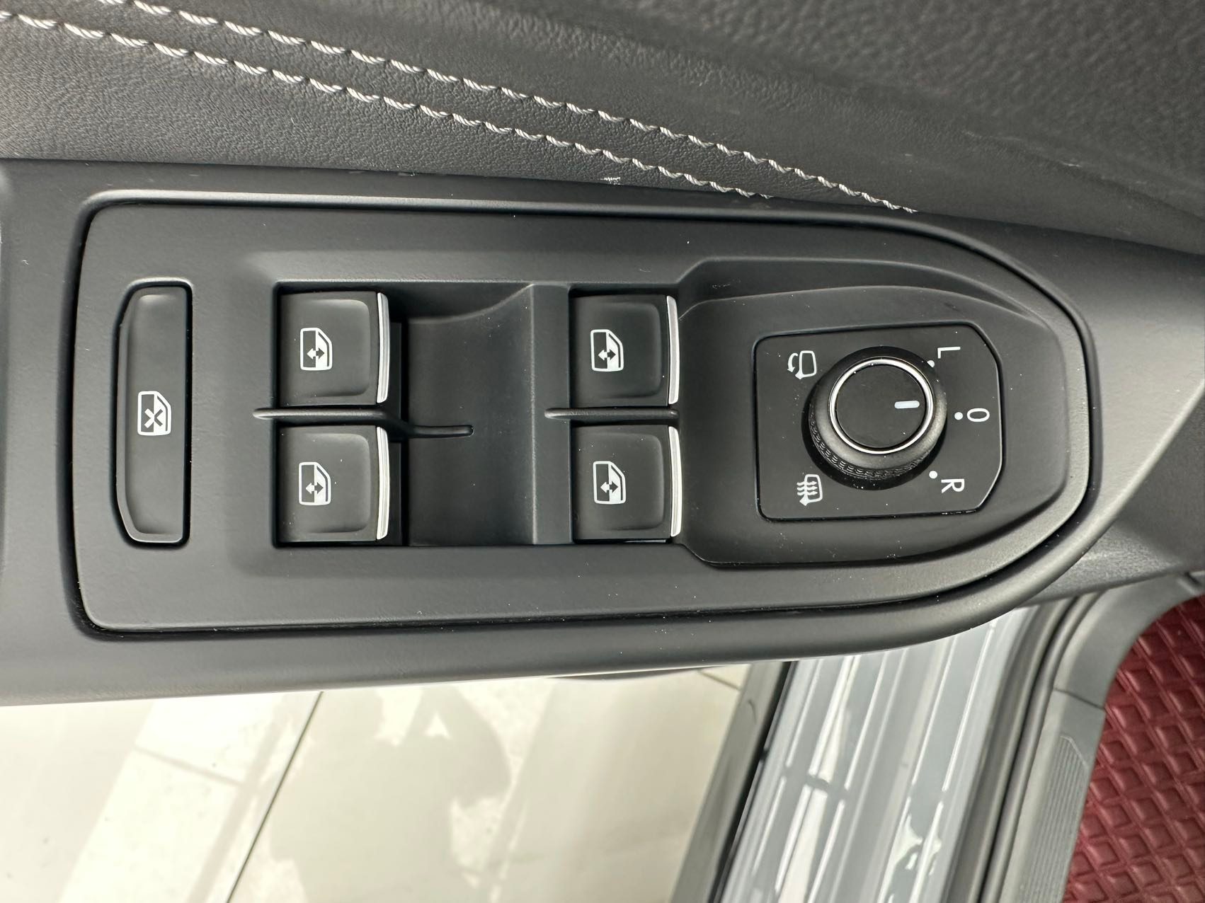 Volkswagen Golf 2023 — миниатюра 14